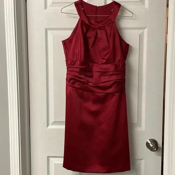 David’s Bridal Maroon Wine Halter Bridesmaid Dress Ruched Boddess - Picture 4 of 8